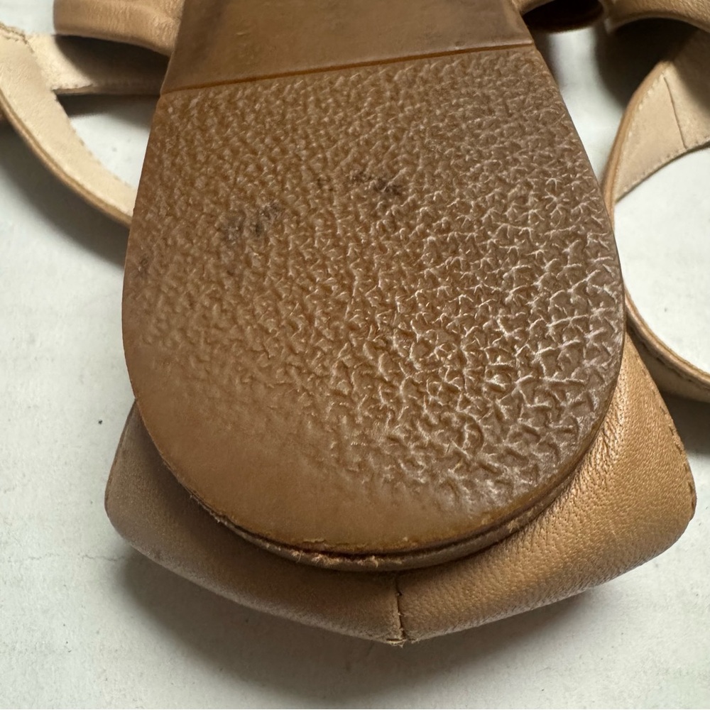 Coach Tracy Bow Leather Sandals In Camel (Tan) Size: 8B - Picture 10 of 10